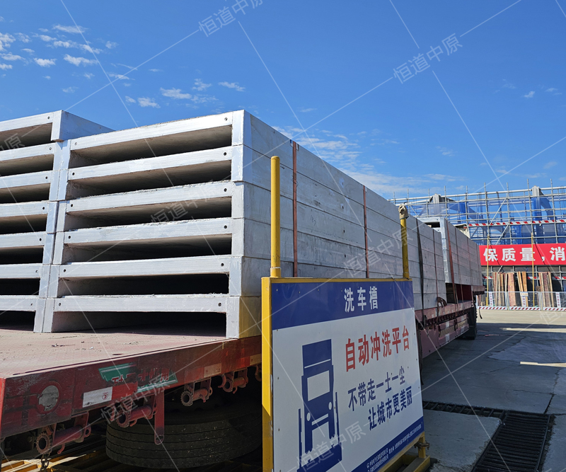 合肥地铁S1车辆段钢边框保温隔热轻型板应用案例